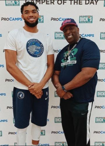 Karl Towns Sr. with his son Karl-Anthony Towns Jr.